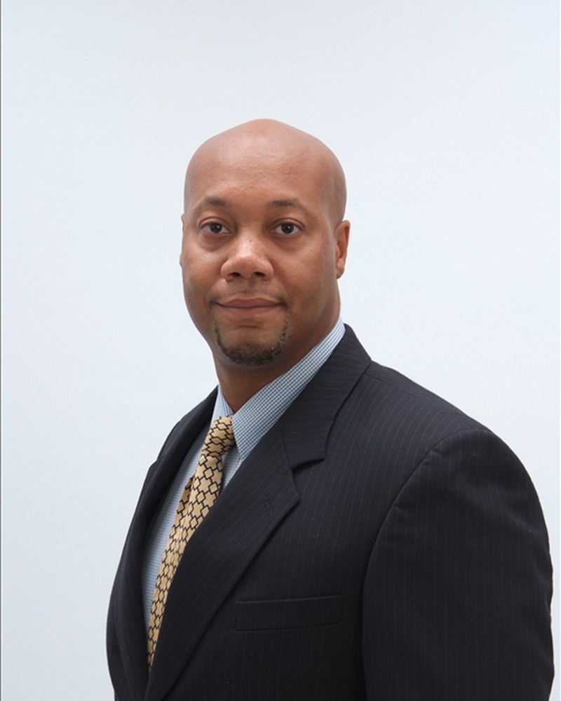Earnest Farley, healthcare operations executive